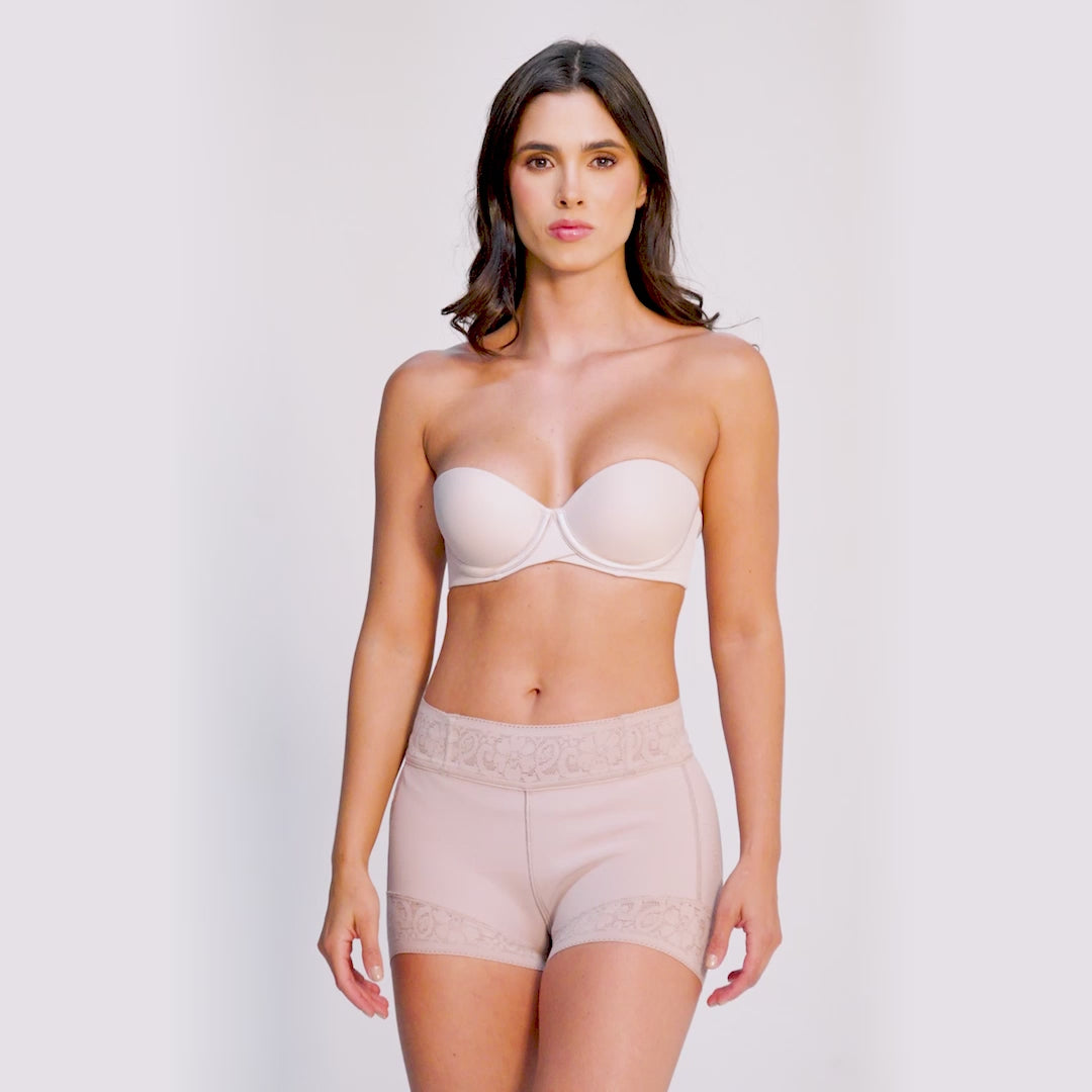 Pantalón corto moldeador con encaje que realza los glúteos - Estilo 211